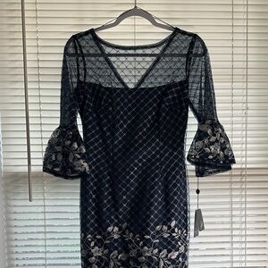 Adrianna Papell Black and Silver Floral Long Sleeve Dress